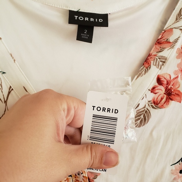 Torrid floral dress - Picture 2 of 4